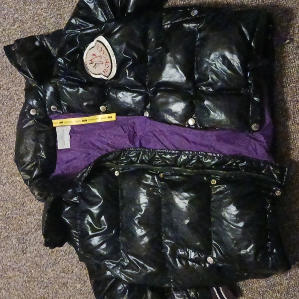 MONCLER SNOW ANGELS PUFFER JACKET